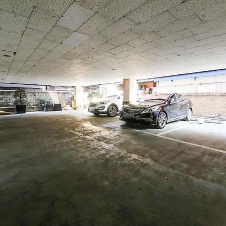 71 Street Motel Suwon Bagian luar foto