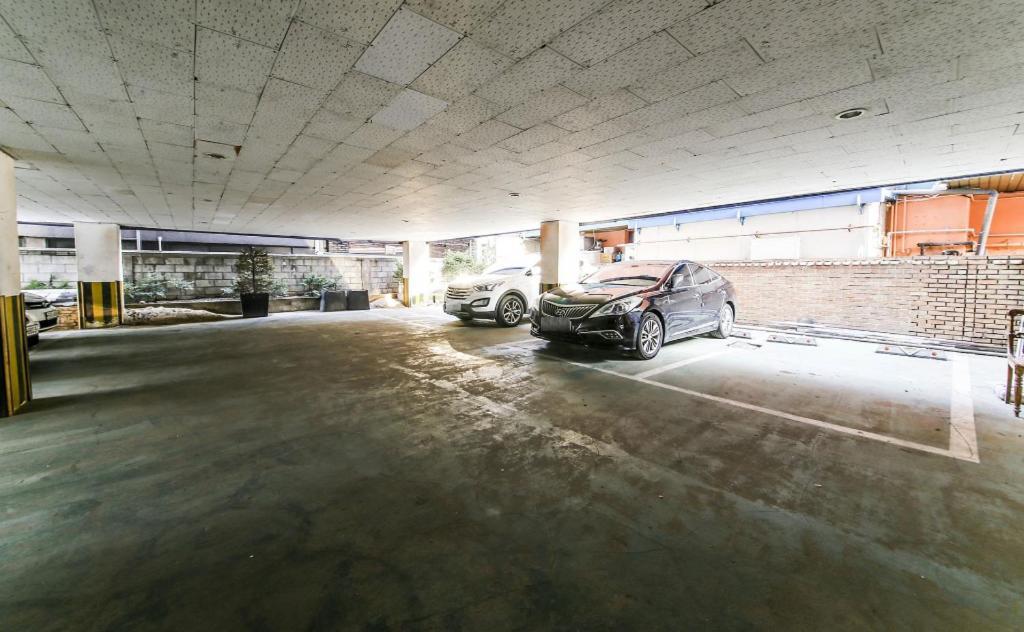 71 Street Motel Suwon Bagian luar foto