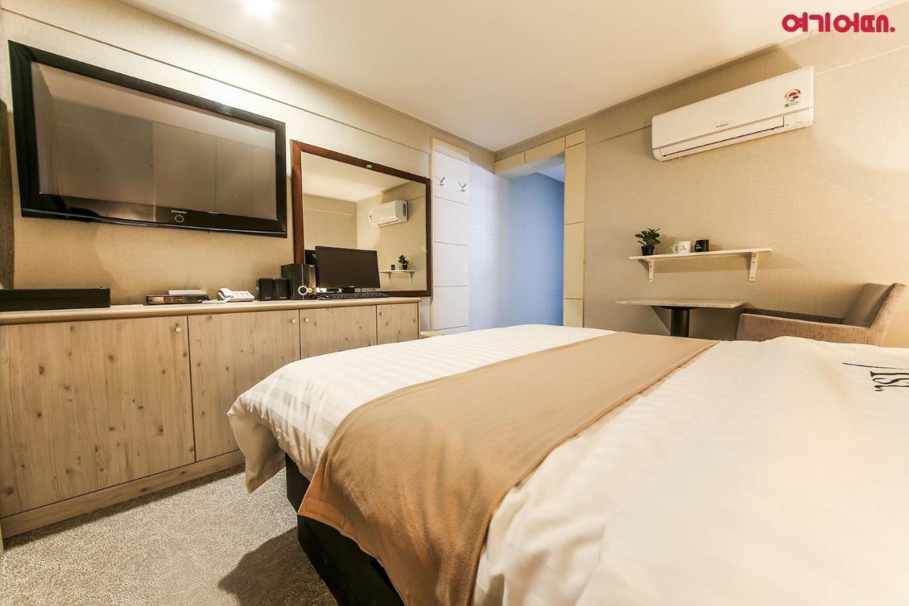 71 Street Motel Suwon Bagian luar foto
