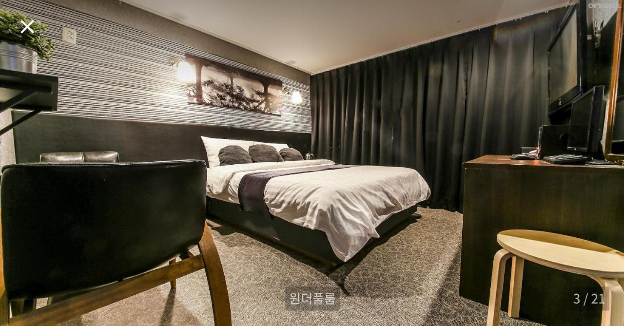 71 Street Motel Suwon Bagian luar foto