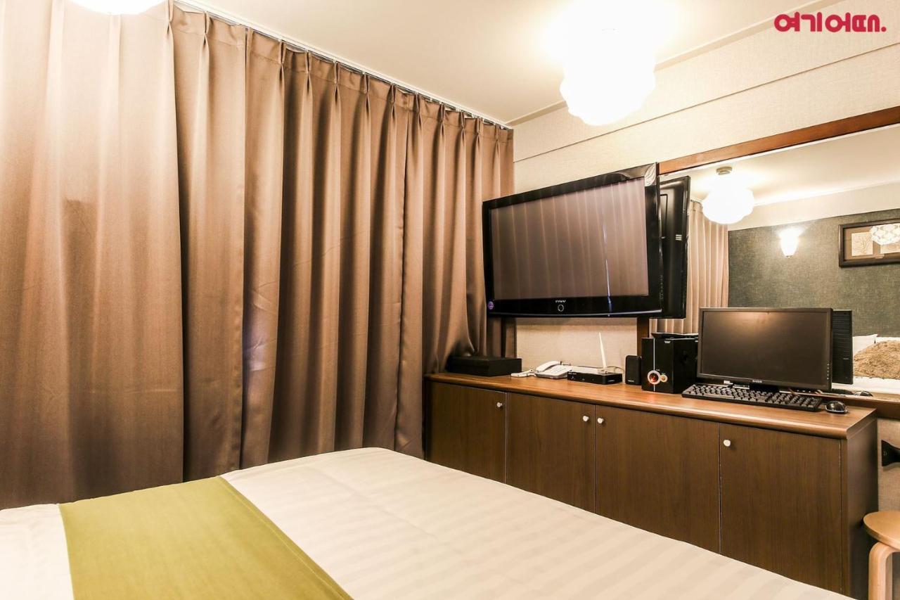 71 Street Motel Suwon Bagian luar foto
