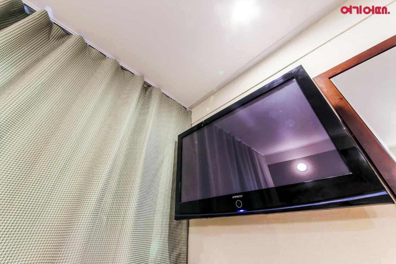 71 Street Motel Suwon Bagian luar foto