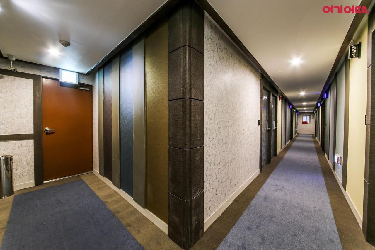 71 Street Motel Suwon Bagian luar foto