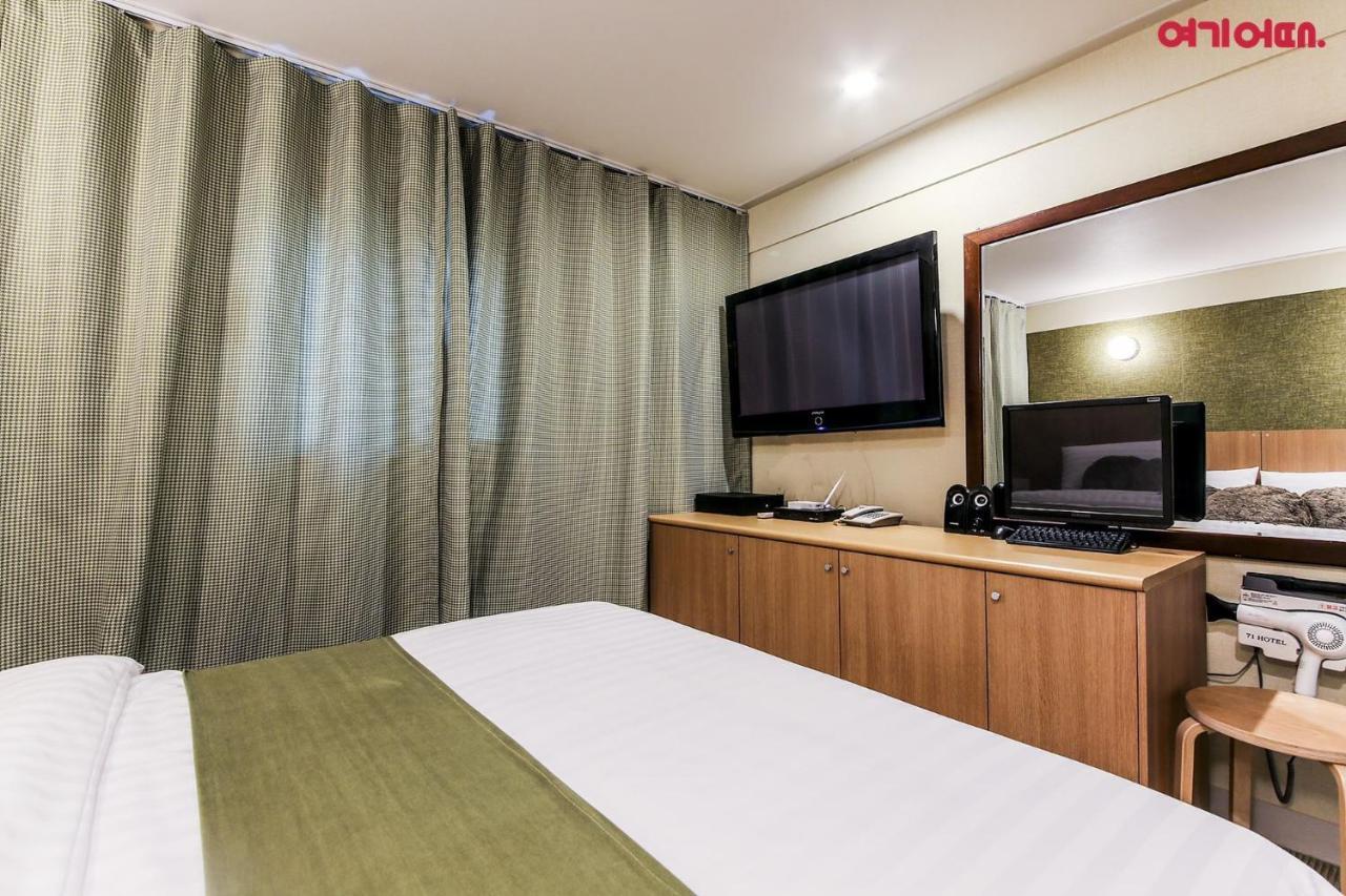 71 Street Motel Suwon Bagian luar foto