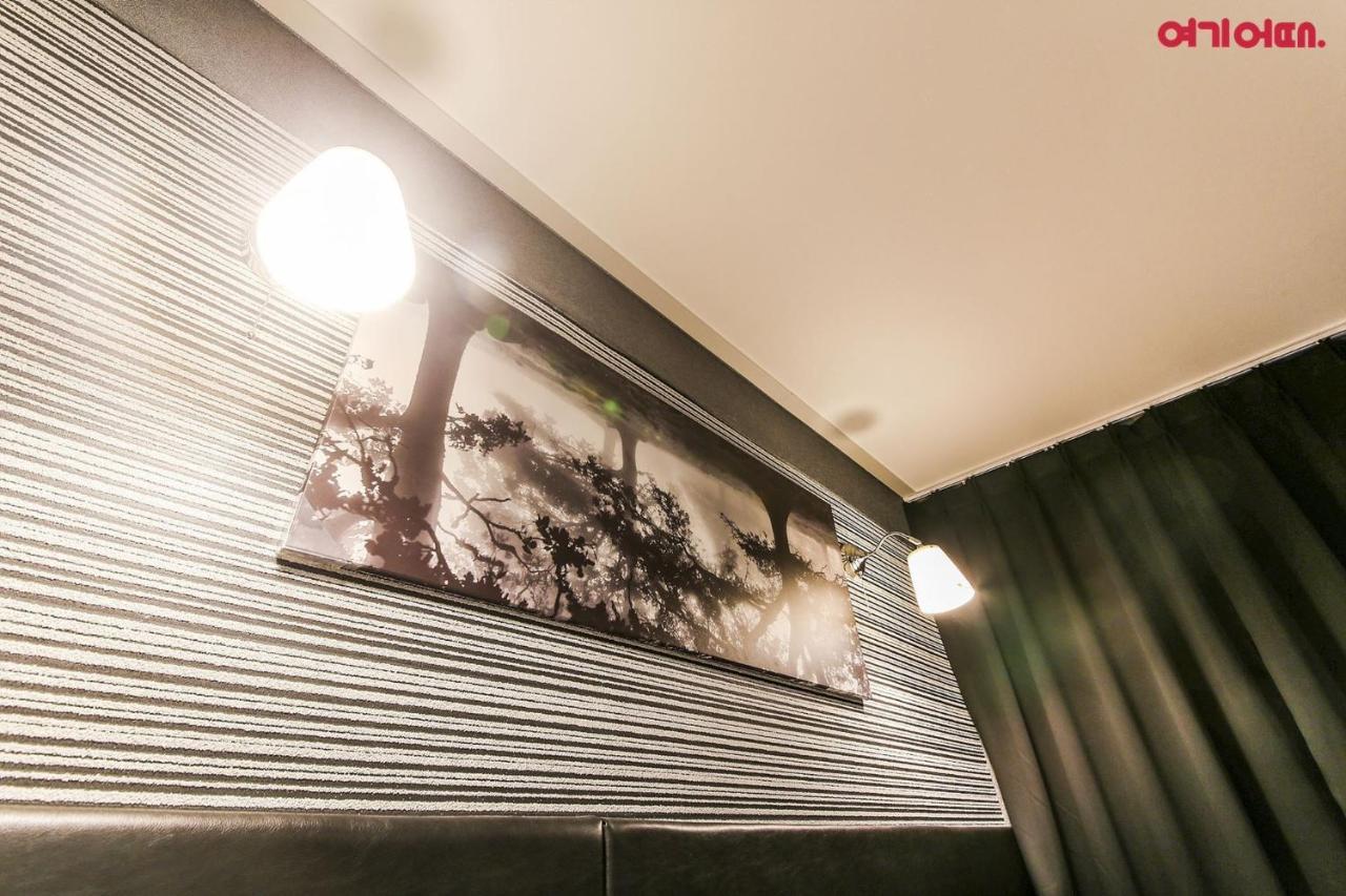 71 Street Motel Suwon Bagian luar foto
