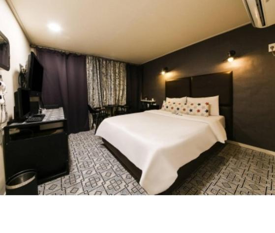 71 Street Motel Suwon Bagian luar foto